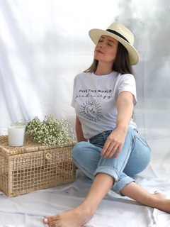 Camiseta Good Energy Branca