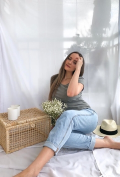 Baby Look Basics Cinza