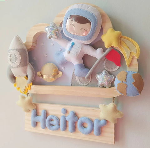 Enfeite Quadrinho Porta de Maternidade - Astronauta - comprar online