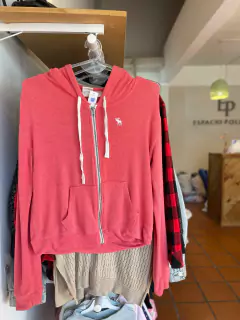 Campera Abercrombie & Fitch TS