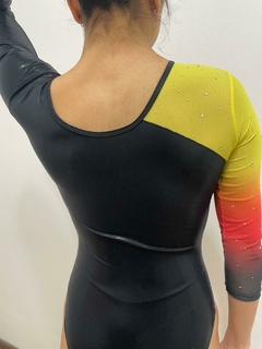 0063 MALLA LYCRA NEGRA CON MANGAS COBINADAS STRAS NACIONALES - Pearl Mdq