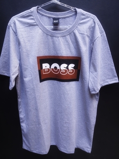 Camiseta BOSS Premium Griff – Cinza | Estilo Único