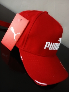 Boné Vermelho Exclusivo .