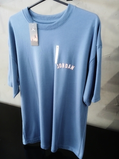 Camiseta Over Sized Malha Suedine Jordan na internet