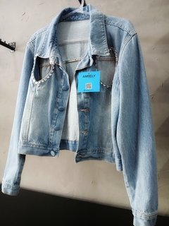 Jaqueta Jeans Feminina Coração vazado no Peito