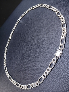 Corrente de Prata Mista 10mm Elo Soldado Fecho duploco com trava Escovada. - comprar online