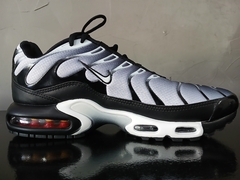 Tênis NIKE TN Linha Super Premium Tecnologia e Estilo