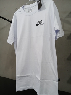 Camiseta Nike Branca Estampa Cor Preta Neutra Nike Linda