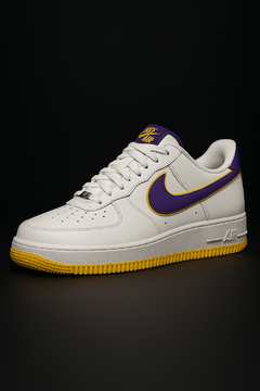 Tênis Exclusívo Nike Air Fornce Lakers. Esse é o Estilo.