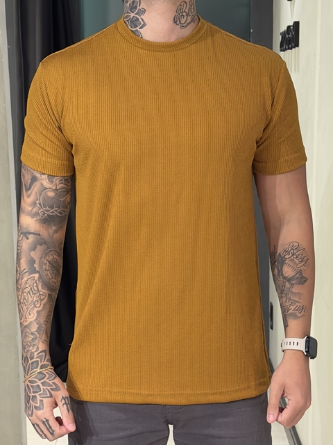 T-Shirt Burble Texturizada Soft Caramelo - comprar online