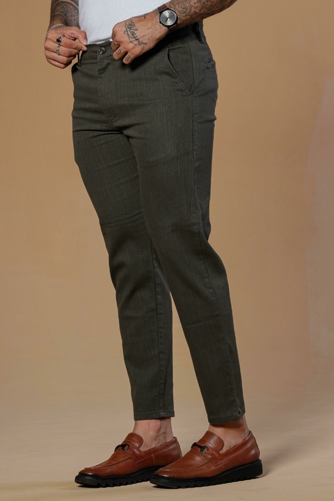 Calça Alfaiataria Sarja Texturizada Verde - comprar online