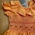 VESTIDO BORDADO CASINHA ABELHA LARANJA ABINHA