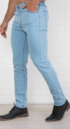 H Jean semi chupin CELESTE CLASICO NICO - MINORISTA - comprar online