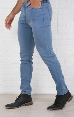 H Jean semi chupin CELESTE OSCURO NICO - comprar online