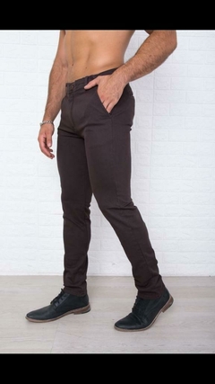 H Pantalón Semi chupin corte chino TUPE - MINORISTA