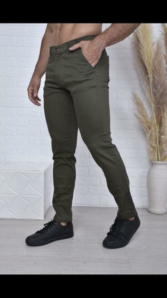 H Pantalón Semi chupin corte chino TUPE - MINORISTA