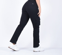 M JEAN CARGO NEGRO - comprar online