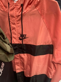CAMPERA ROMPE VIENTO combinada - comprar online