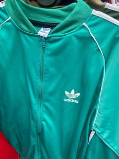 CAMPERA deportiva - Nichi Indumentaria