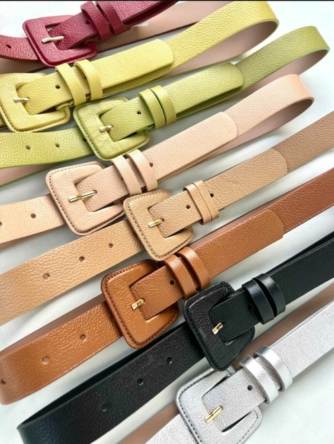 CINTO HELÔ COM FIVELA ENCAPADA QUADRADA