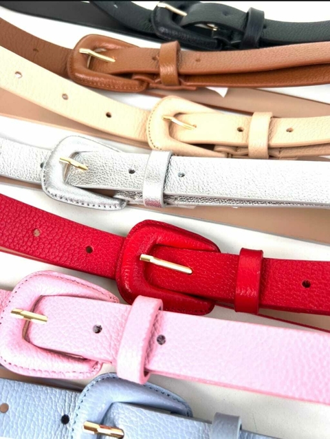 CINTO BELLA COM FIVELA ARRENDODADA