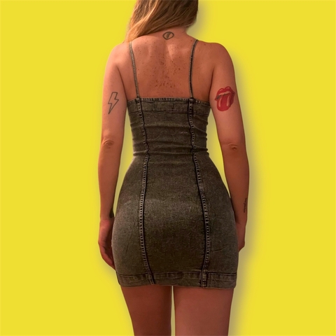 VESTIDO ROCKS OFF
