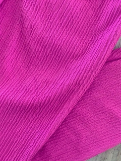 CALÇA LEGGING JAQUARD TEXTURIZADA na internet