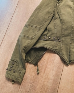 Campera Studded en internet