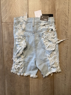 Bermuda Short Distressed - comprar online