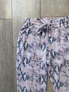 Joggings Pinky Snake