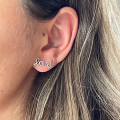 Brinco love prata envelhecida - Chamego Joias - Pratas 925 de Lei - Frete Grátis - Compre sua joia online, a partir de R$24,99 reais