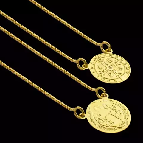 Escapulário São Bento - Veneziana 1.2mm - Medalha 1,2x1,2cm - 70cm - Banhados a ouro 18K - Garantia de 01 ano - comprar online