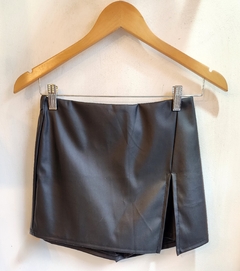 short pollera