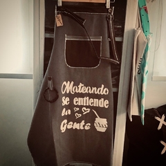Delantal MATE