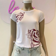 25/2028 Remera Modal Soft Rosas c/Frunce Tira
