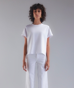 Blusa Essencial Bia - comprar online