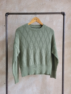 #1006 SWEATER ROMBO CON PUÑO en internet