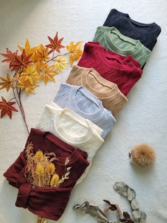 #1014 SWEATER LINEA CURVA GRUESA en internet