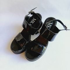 SANDALIAS CON PLATAFORMA - comprar online