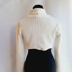 POLERA CROP ELASTIZADA BERSHKA en internet