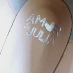 Imagen de CHATAS CON PIEDRAS AMOR & JULIA