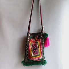 MORRAL TEJIDO PIEDRAS EXPRESSIONES NYC en internet