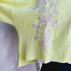 Imagen de SWEATER BORDADO JAZMIN CHEBAR