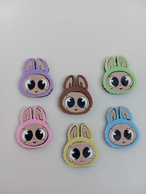 APLIQUE ACRILICO LABUBU CUTE ROSTO 2D - comprar online