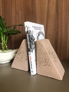 Aparador de Livros - CASA SIMPLES STUDIO