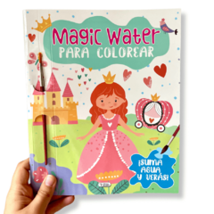 Magic Water. Colorear con agua Princesas