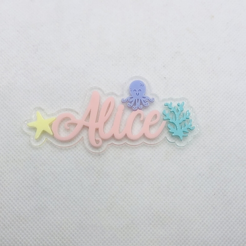 NOME EM ACRÍLICO ALICE 9 CM - UNIDADE