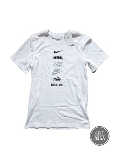 Remera Nike Club