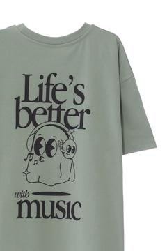 Remera Alg Oversize - Life's better with music en internet