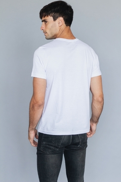 Remera Regular Fit - Algodón Liso - Blanco en internet